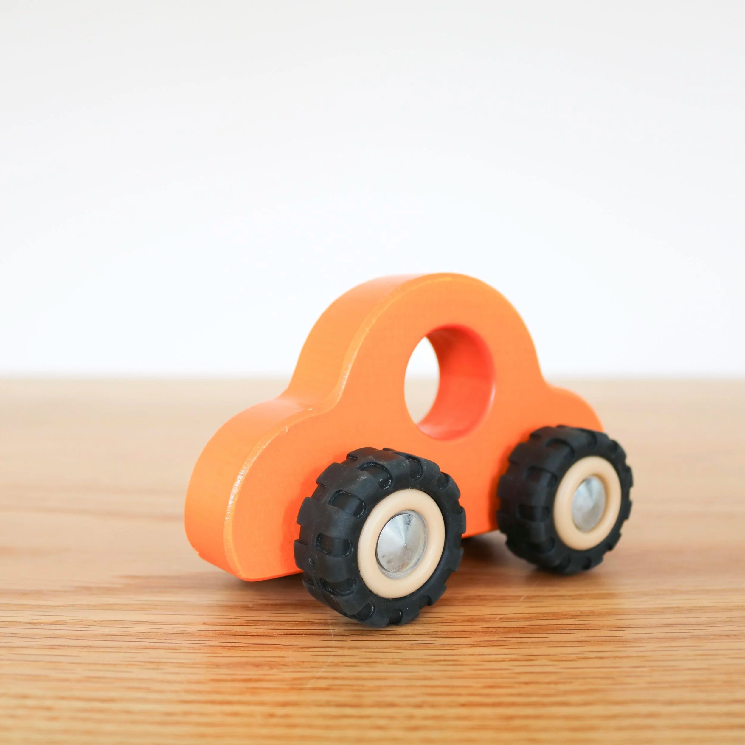 Voiture orange