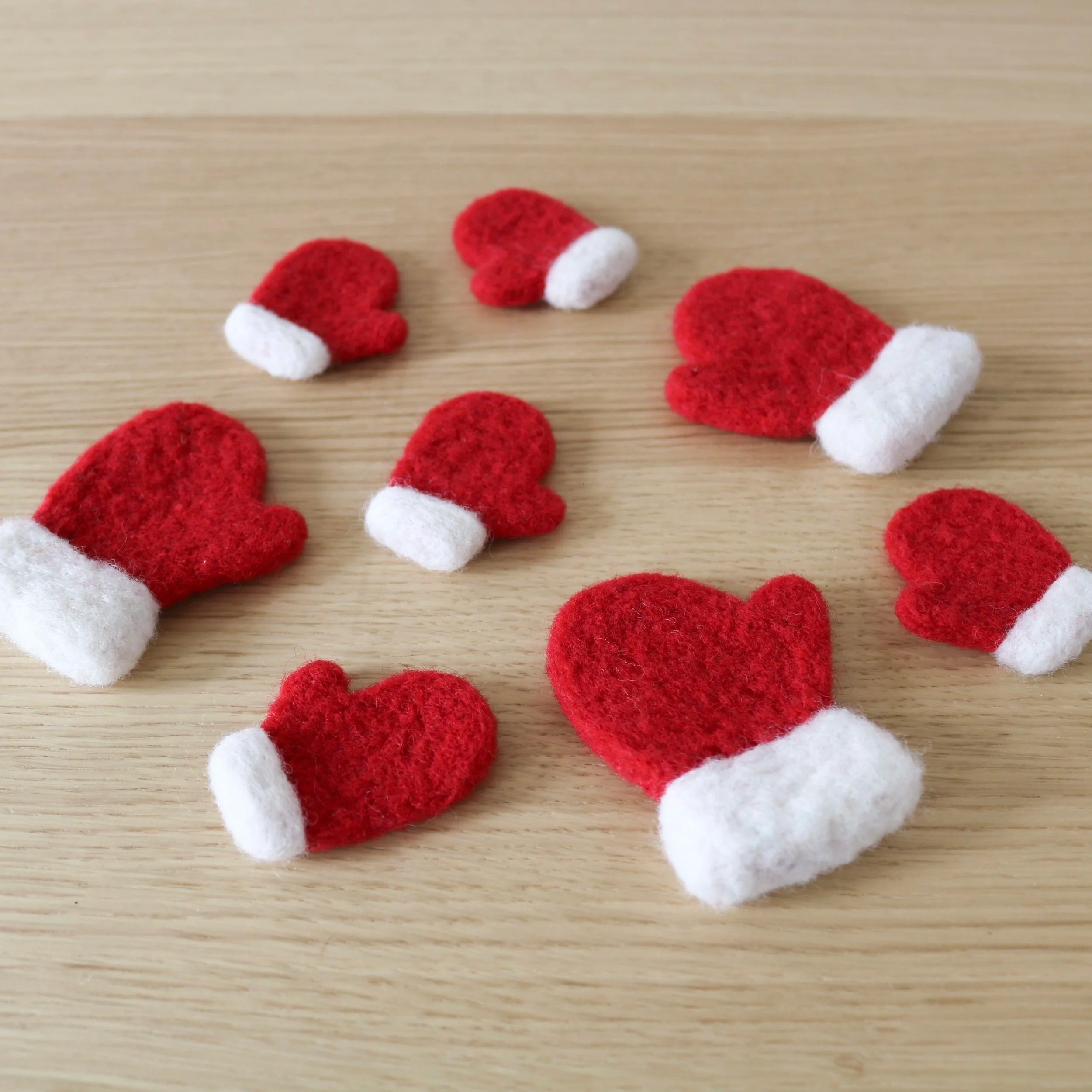 Mitten Loose Parts (9 pcs.)