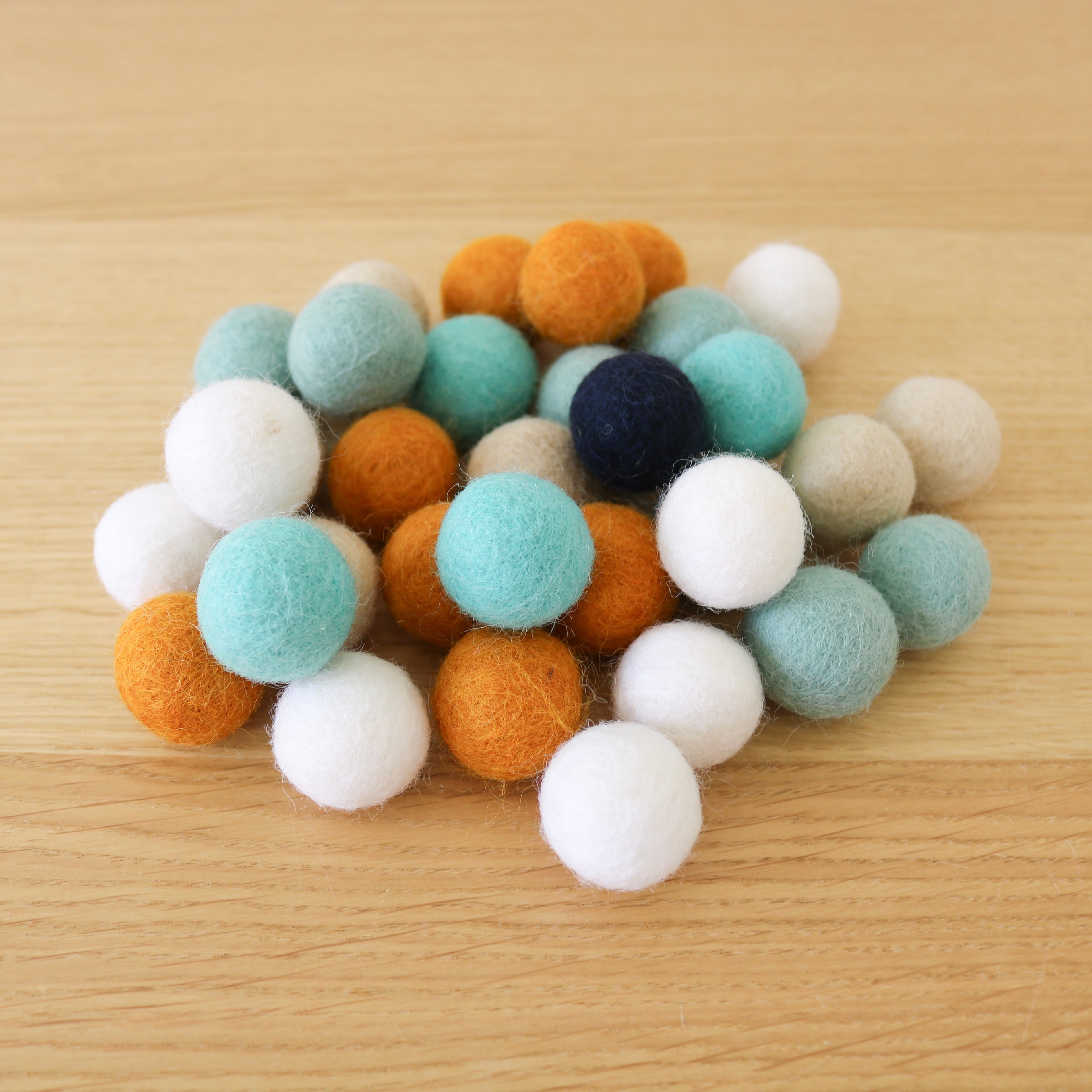 Seashells Felt Balls (50 pcs.)