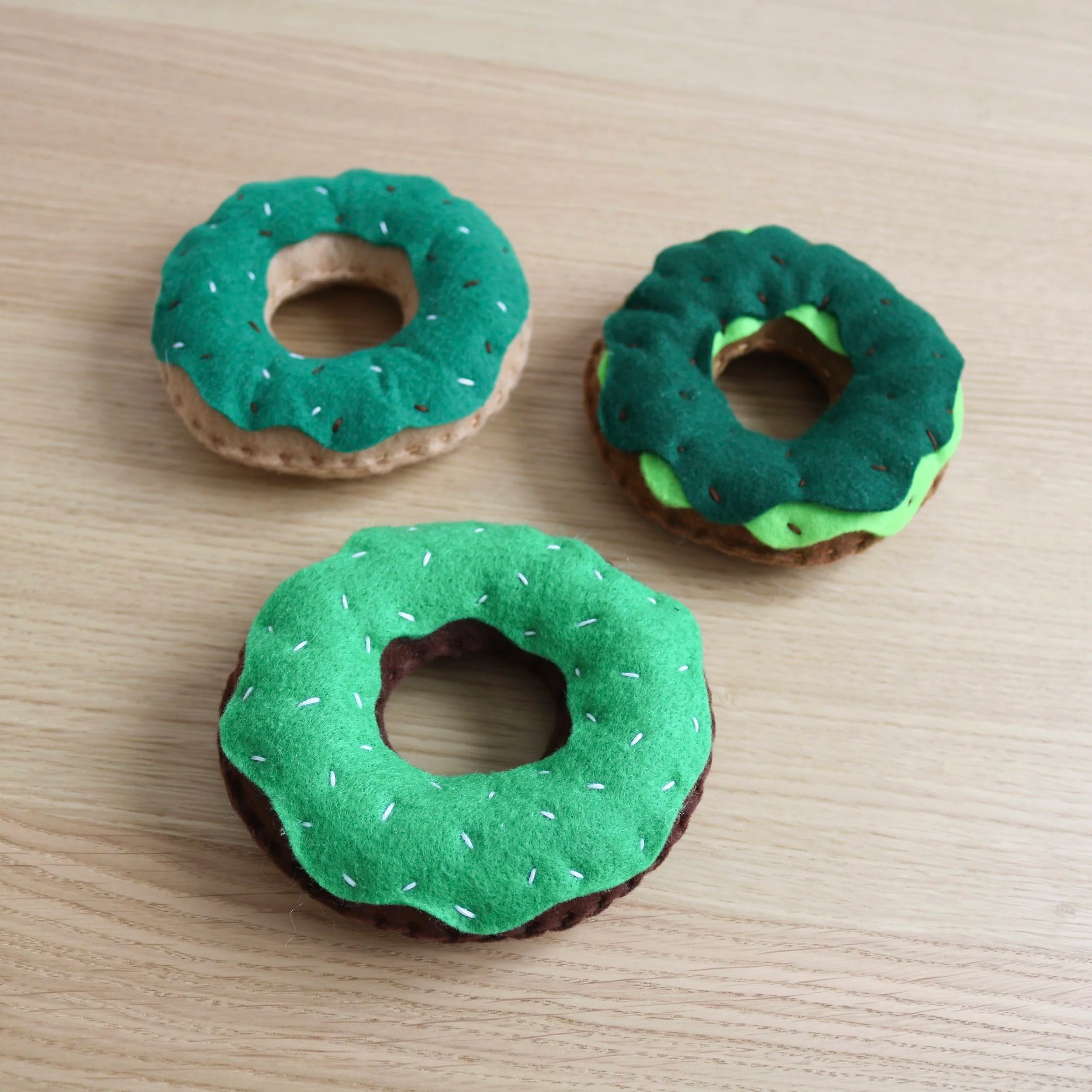 Donuts en feutrine pour la Saint-Patrick (3 pièces) 