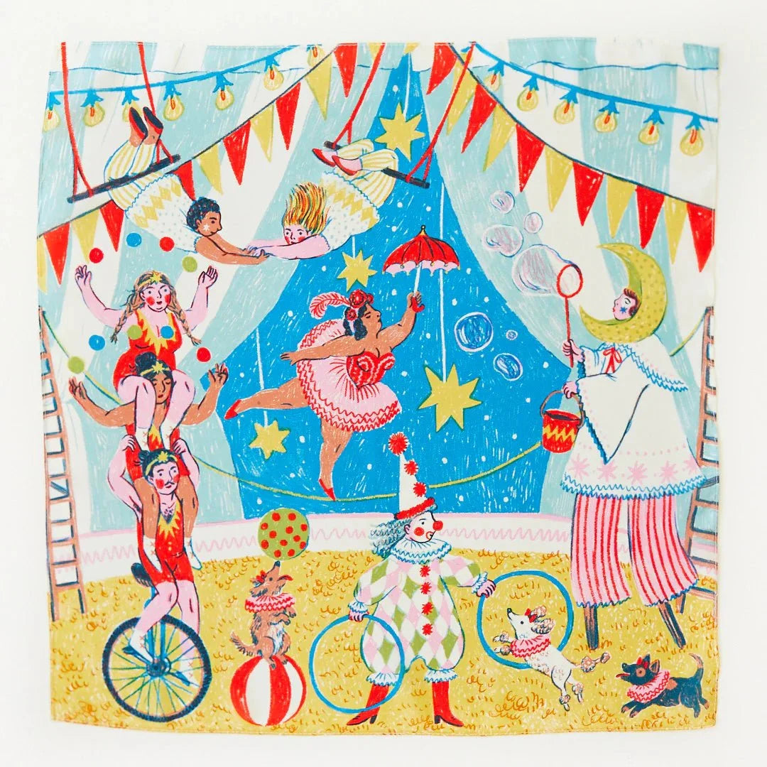 Mini foulard de cirque par Phoebe Wahl 