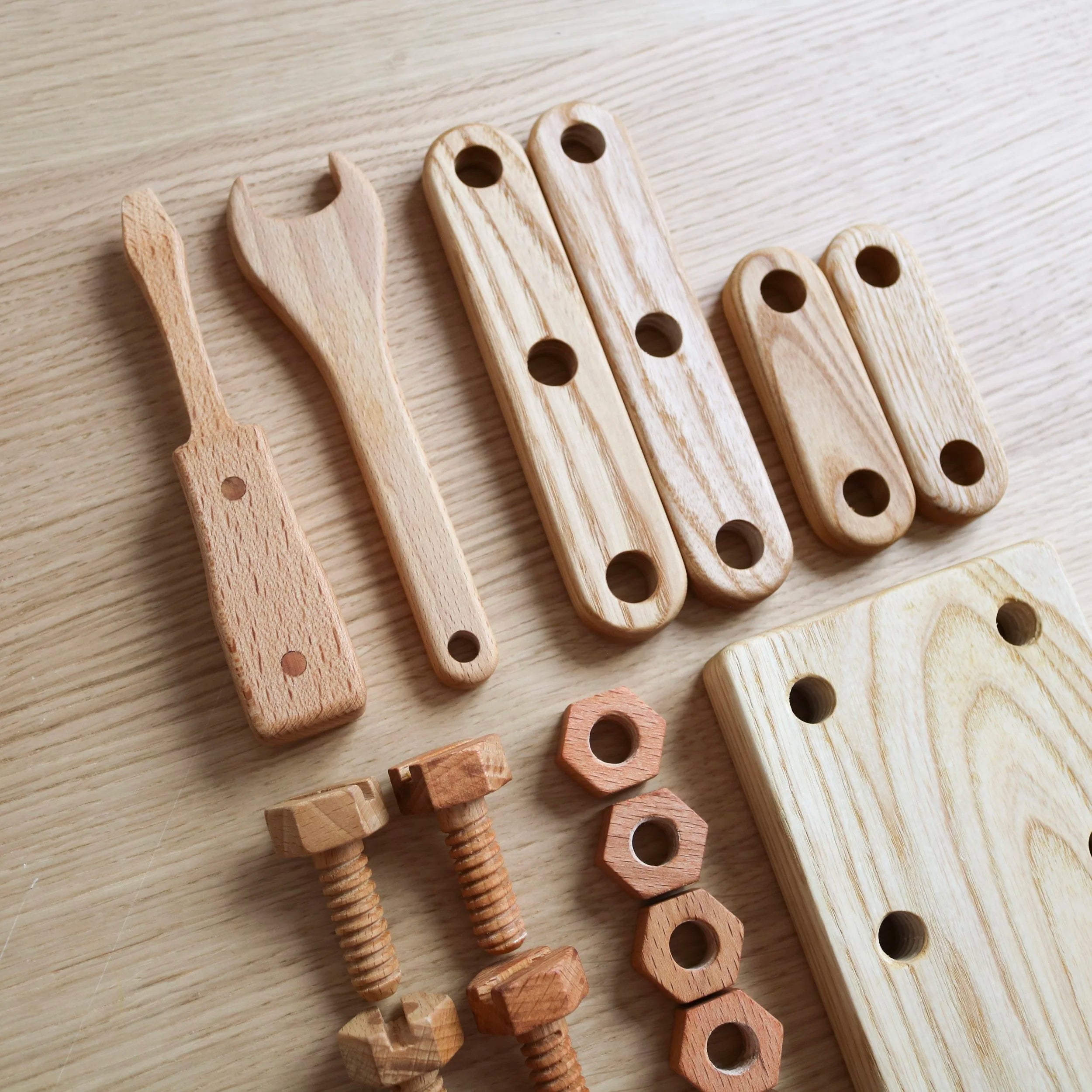 Jeu de construction en bois