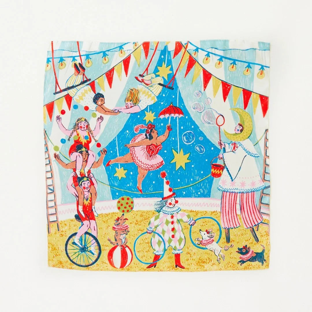 Circus Playsilk de Phoebe Wahl