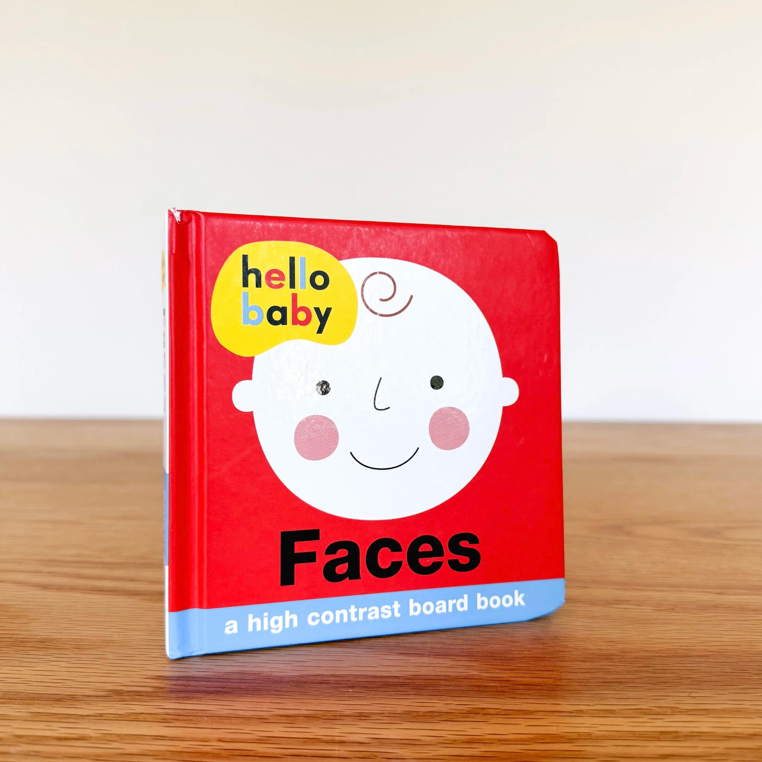 Bonjour les visages de bébé