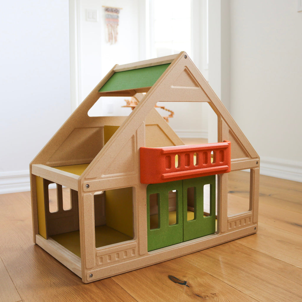 Ma première maison de poupée