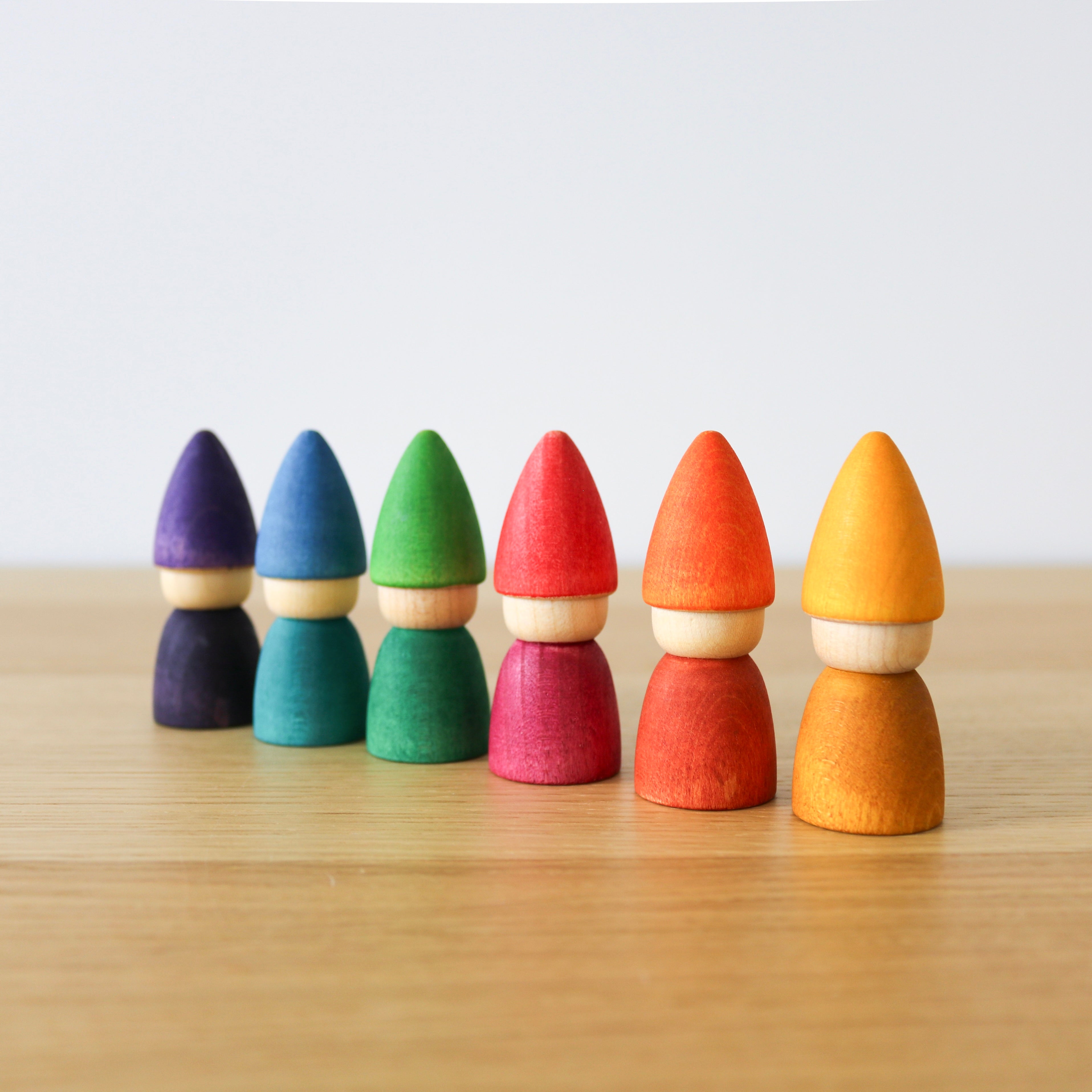 Rainbow Tomtens